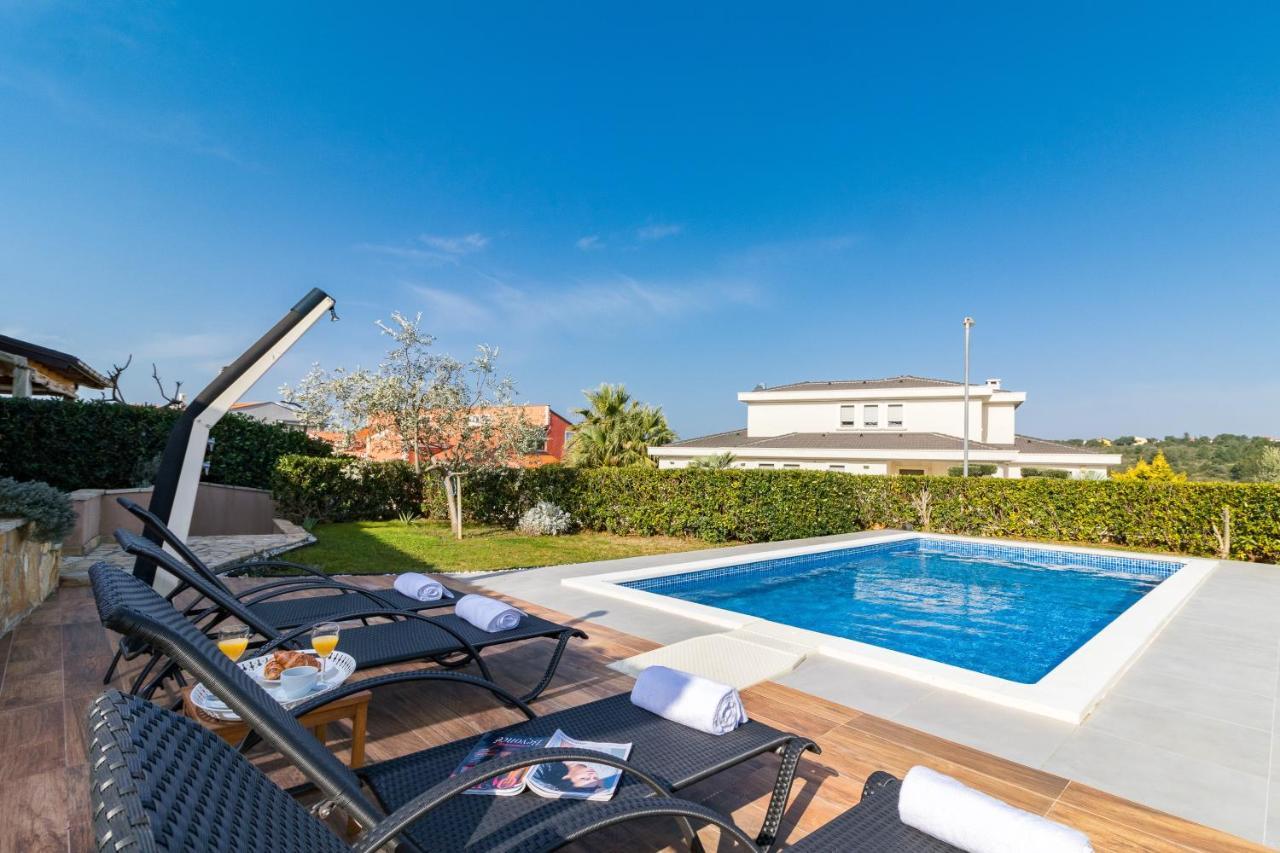 Lovely Istrian With A Private Swimming Pool And A Charming Garden * Banjole
