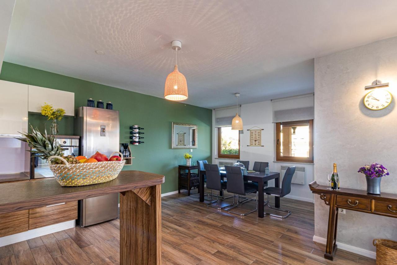 Lovely Istrian With A Private Swimming Pool And A Charming Garden * Banjole