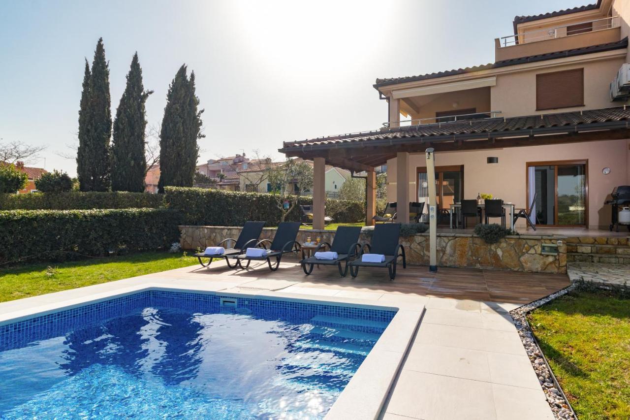 Lovely Istrian With A Private Swimming Pool And A Charming Garden * Banjole