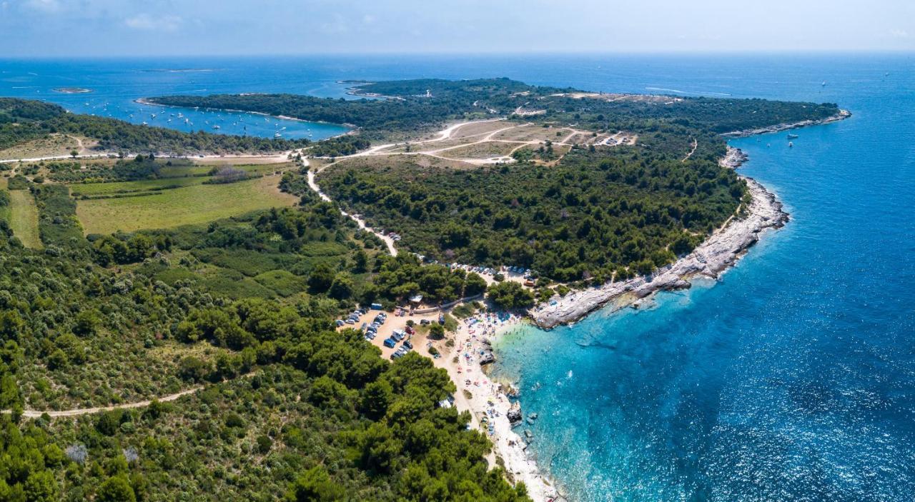 Lovely Istrian With A Private Swimming Pool And A Charming Garden Apartmán Banjole