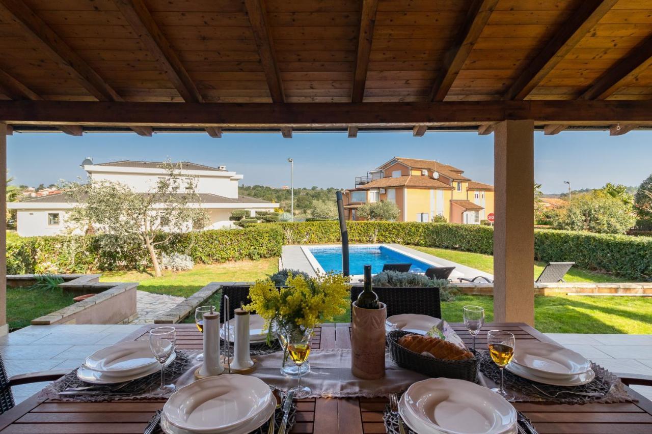 Lovely Istrian With A Private Swimming Pool And A Charming Garden Banjole